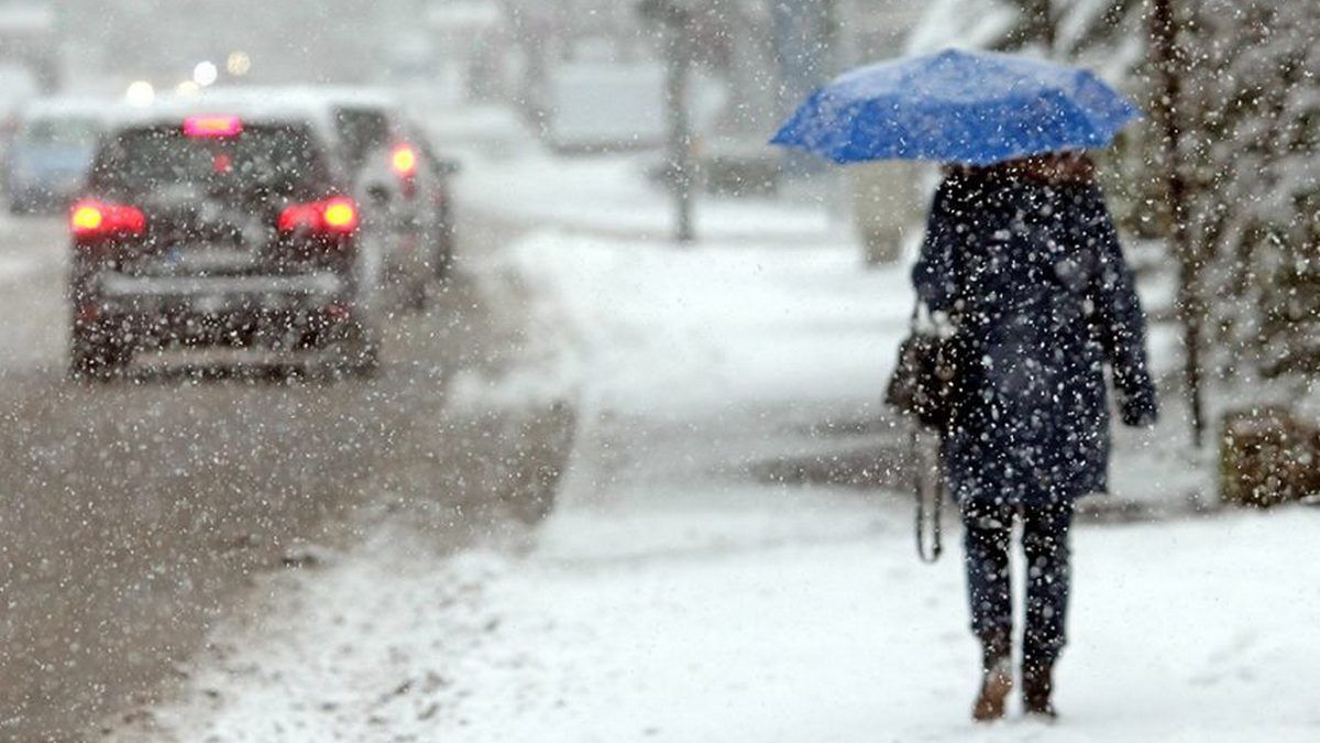 Ряд областей накроет снег с дождем: какой будет погода в Украине