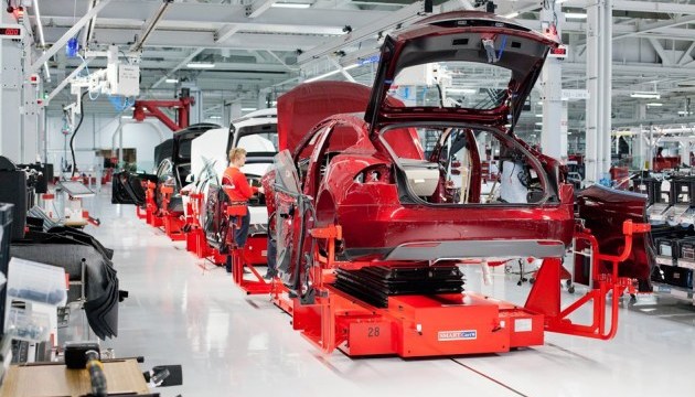 Tesla отзывает еще почти 54 тысячи электрокаров из-за дефекта