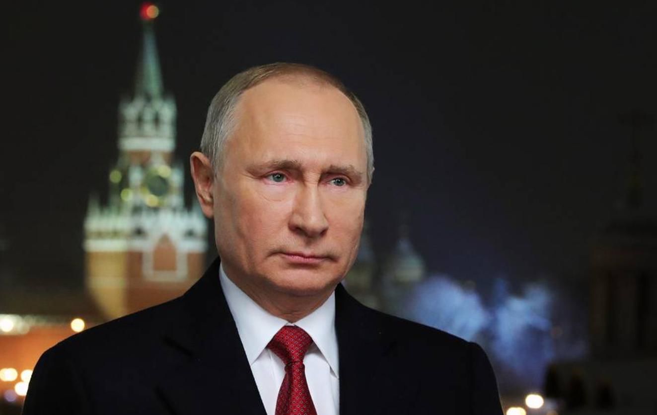 Кремль анонсировал обращение Путина к россиянам: индекс Мосбиржи рухнул рекордно за 14 лет