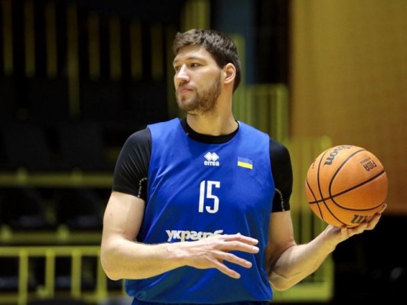 Баскетбол: сборная Украины внесла изменения в заявку на матчи с действующими чемпионами мира