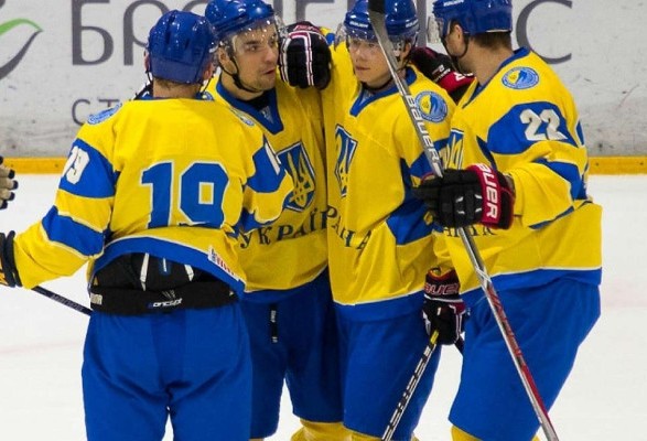 Хоккей: юношеская сборная Украины продолжила победную серию на международном турнире
