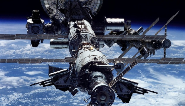 «Роскосмос» по просьбе NASA снизит орбиту МКС
