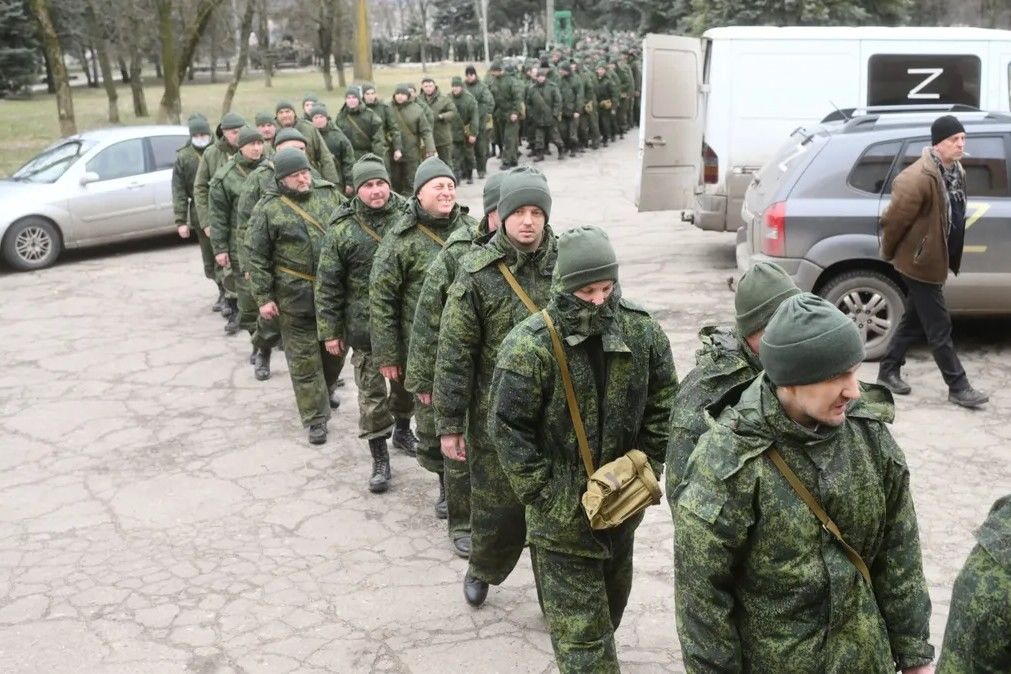 ​“Заметут всех: больных, первокурсников...” — в ОРДЛО паника, Россия готовит новую волну мобилизации