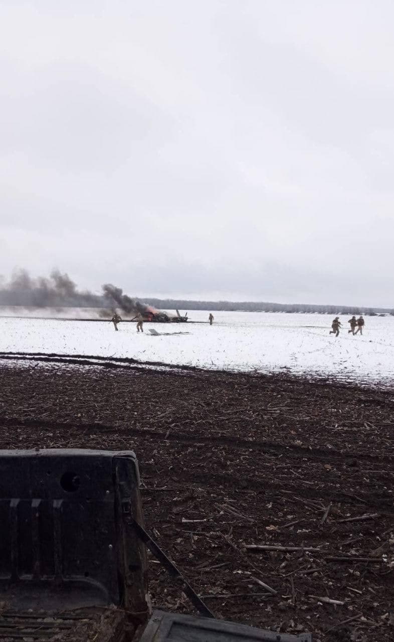 Под Волновахой ВСУ уничтожили Ми-8 оккупантов, прибывший на помощь сбитому Су-25 