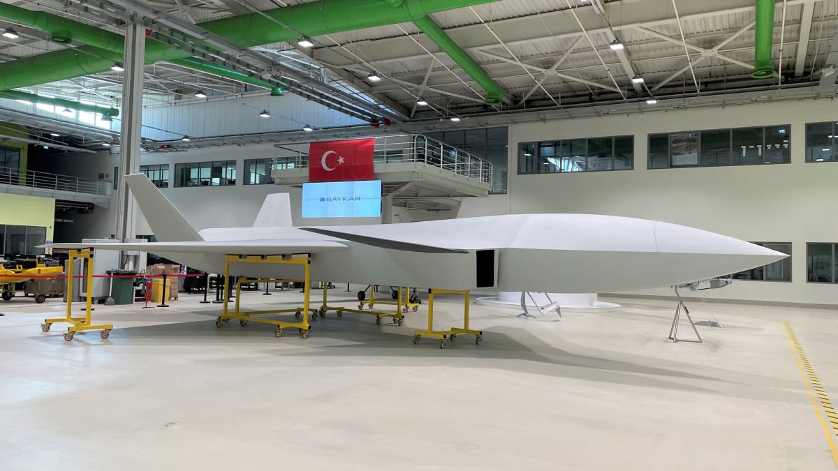 ​В Турции представили новый Bayraktar с украинским двигателем: что может беспилотник