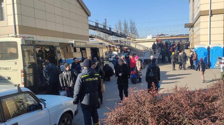 Гуманитарные коридоры: Верещук сообщила все маршруты эвакуации на 23 марта