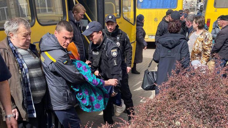Евакуація людей: Верещук розповіла про гуманітарні коридори на 5 квітня