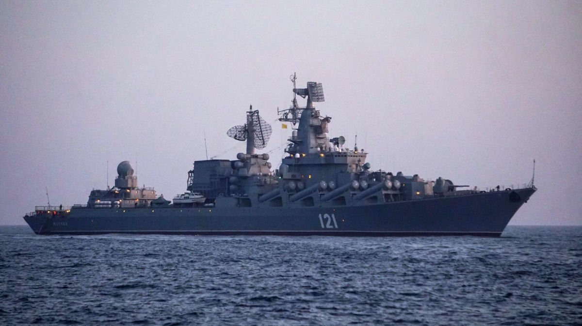 Крейсер "Москва" пошел на дно – заявление Минобороны РФ