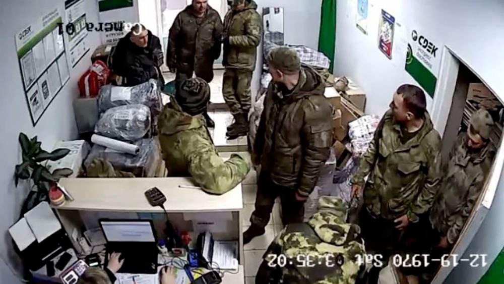 ​Служба доставки отказала солдатам РФ в отправке награбленного в Украине