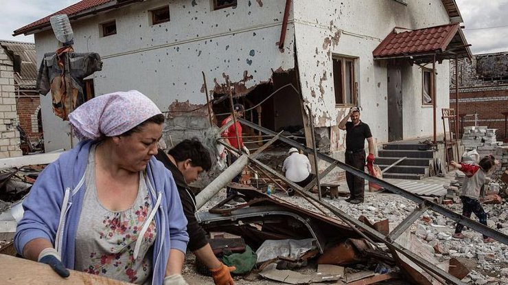 На Луганщині окупанти за минулу добу зруйнували 12 багатоповерхівок