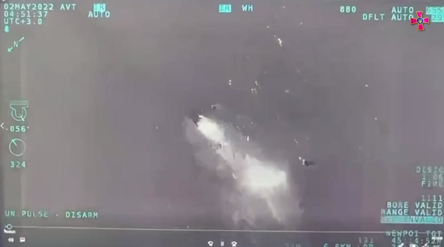 Атака "Байрактаров", взорвавшая два российских катера "Раптор", попала на видео