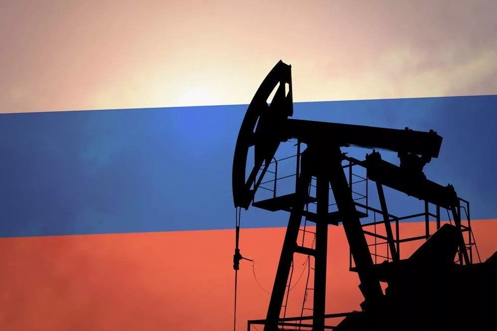​РФ плотно сидит на "нефтяной игле": кремлевские СМИ заговорили о катастрофе из-за эмбарго