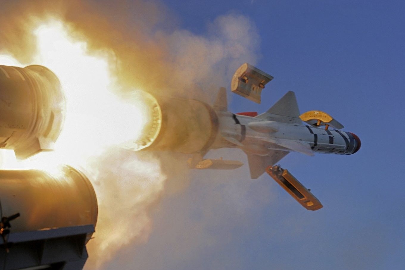 ​Франция согласовала крупную поставку броневиков Украине, обсуждается передача ракет Exocet