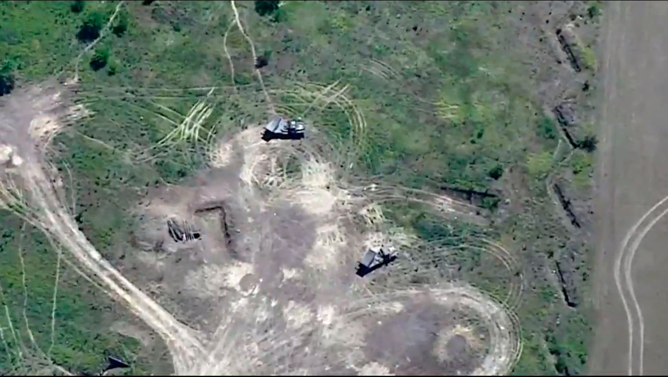 ​Артиллеристы из М777 уничтожили сразу три российских "Града" на Луганщине, кадры
