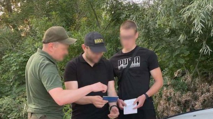 Нова схема для виїзду чоловіків за кордон: під Одесою викрили іноземця