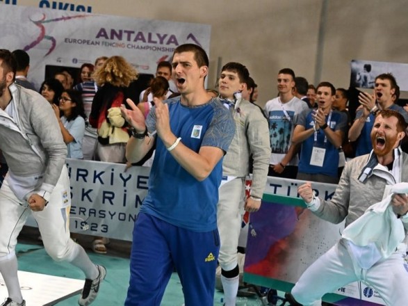Мужская сборная Украины во второй раз в истории прошла в финал Евро по фехтованию на саблях
