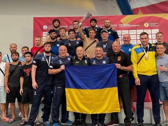 В Польше на международном турнире по борьбе Украина завоевала 18 наград