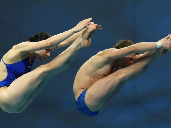 Украинские спортсмены выиграли медаль в синхронных прыжках в воду