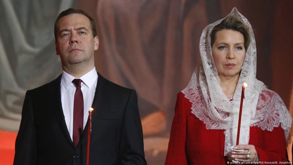 ​От Медведева ушла жена: источники сообщают о нестабильном психологическом состоянии экс-премьера РФ - СМИ