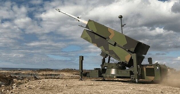 США передадут Украине современные системы ПВО, которые стоят на защите Белого дома