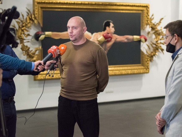 Рейдерский захват Федерации бокса мог быть результатом договоренности Кличко с Шевченко – СМИ