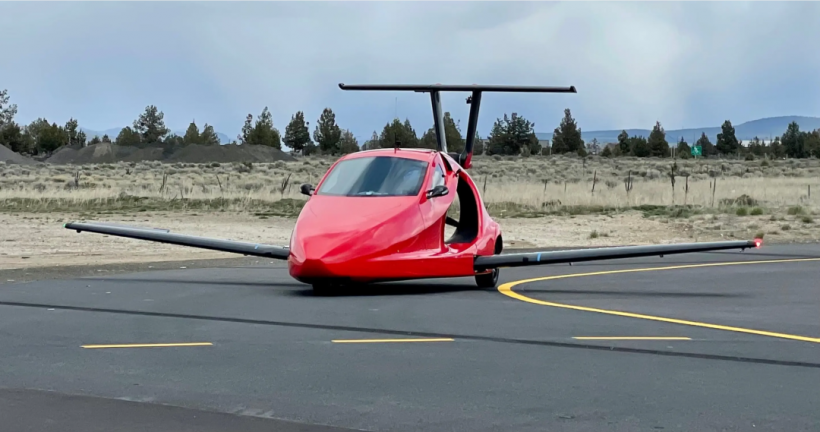 В США разрешили тестовые полеты трехколесного летающего автомобиля