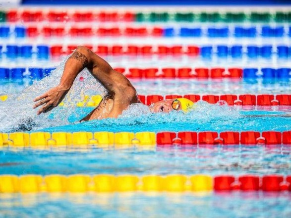 Принес Украине "золото" и новый рекорд: Романчук снова стал чемпионом Европы по плаванию