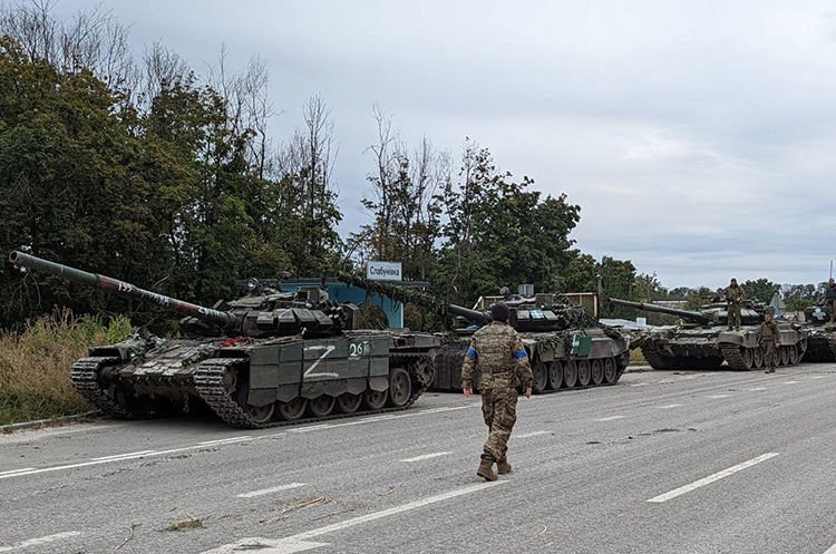 "Российский ленд-лиз": Украина отобрала у врагов больше вооружения, чем получила от партнеров - Forbes