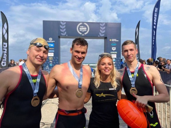 Украинец Романчук выиграл турнир по плаванию на открытой воде Oceanman World