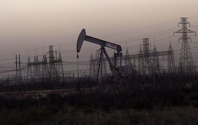 Цены на нефть упали, ожидается спад котировок российской Urals — график