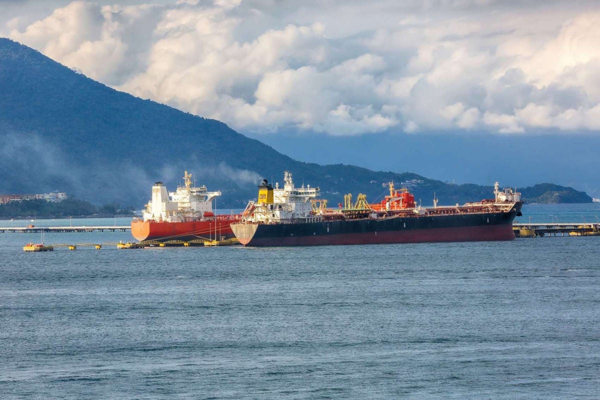 Россия готовит теневой танкерный флот для обхода нефтяного эмбарго