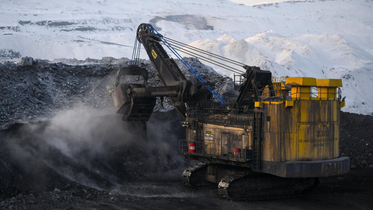 Крепкий рубль и инфляция разрушают угольную промышленность России 