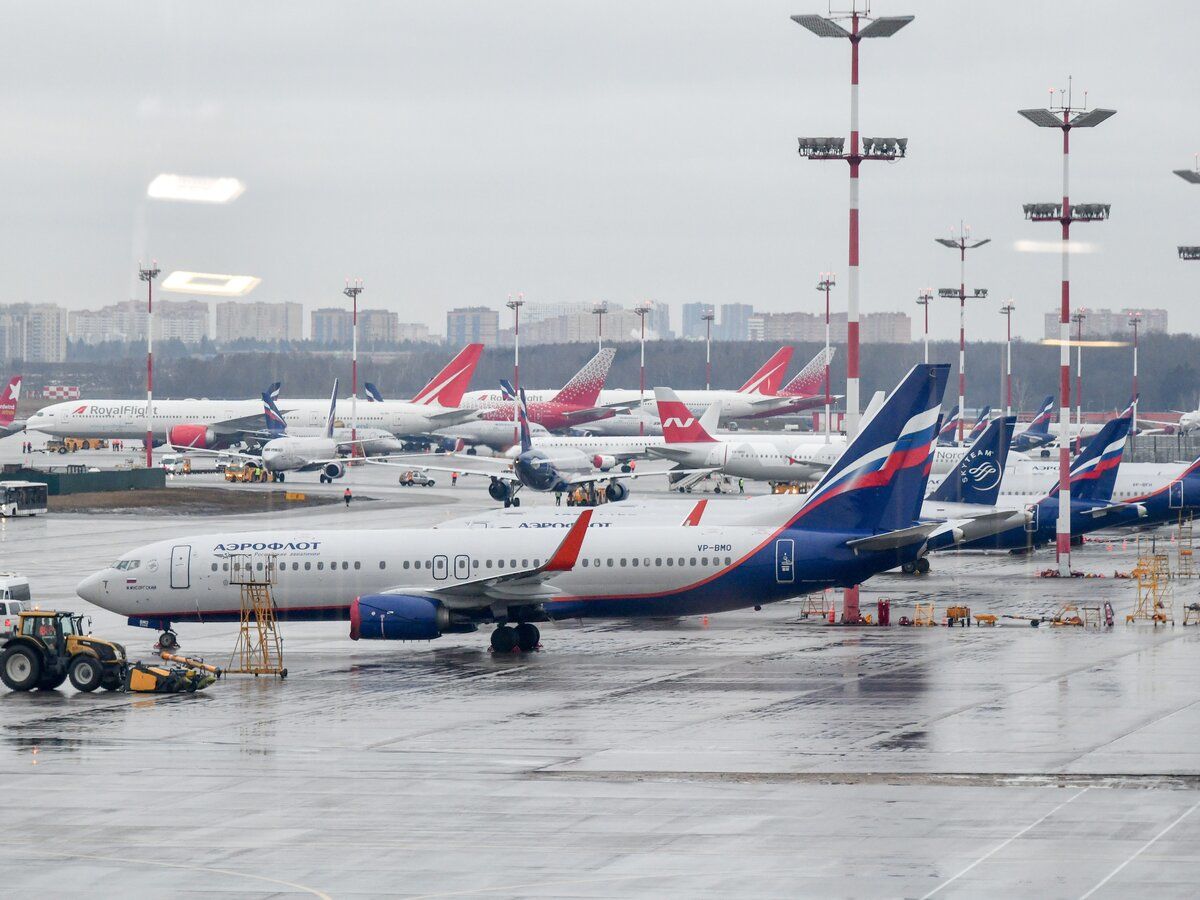 Гражданская авиация в РФ умирает медленной смертью: в "Аэрофлоте" начался "самолетный каннибализм"