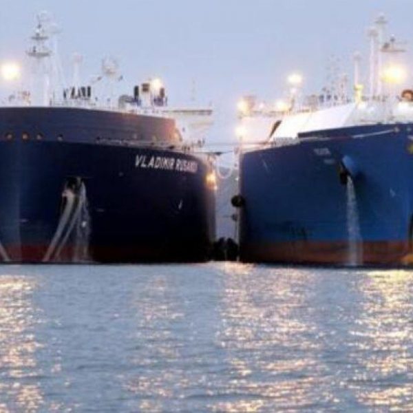 Потолок цен на нефть в действии: у берегов Турции возникла пробка из 19 российских кораблей