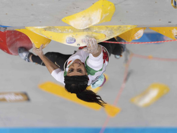 Исчезла иранская спортсменка, соревновавшаяся в Сеуле без хиджаба