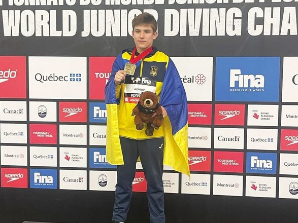 Украинец завоевал еще одно "золото" юниорского ЧМ-2022 по прыжкам в воду