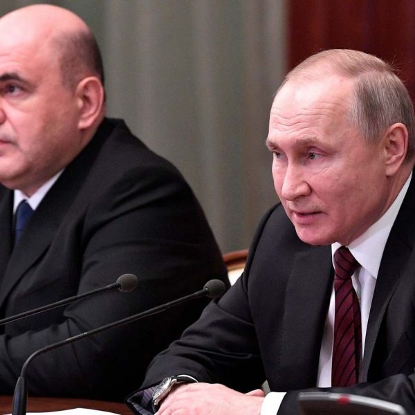 У Путина признали увеличение “дыры” в российском бюджете