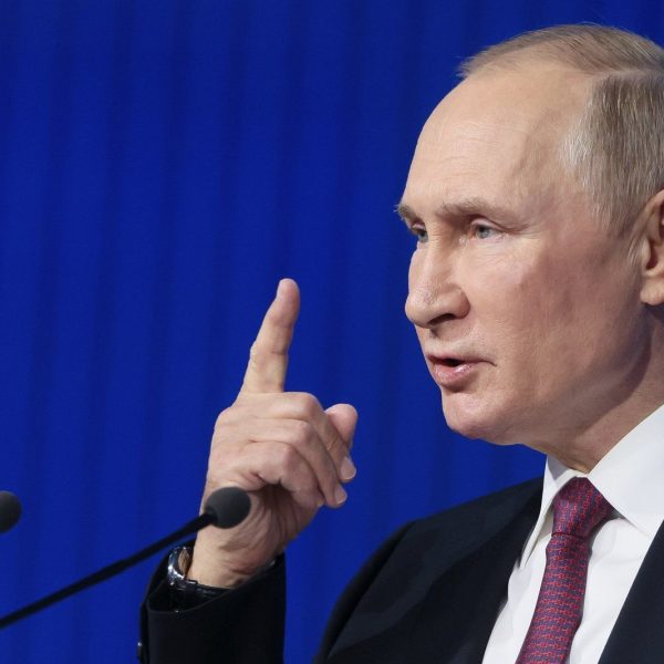 Путин анонсировал размещение ядерного оружия в Беларуси