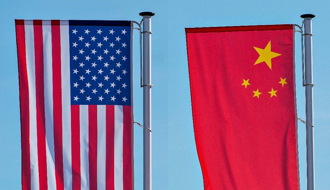 США уже обсуждают с союзниками введение санкций против Китая, если он окажет военную помощь России, – Reuters