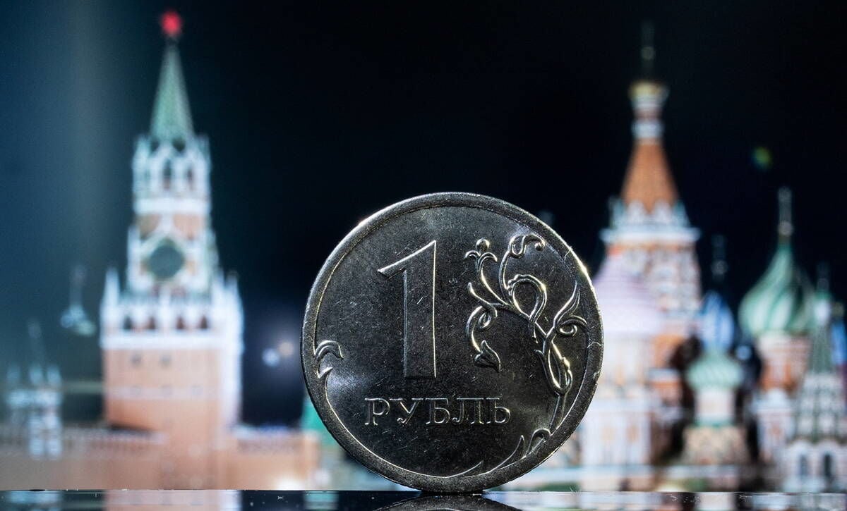 Санкции накатываются лавиной: банкир предрек экономике РФ неотвратимый коллапс