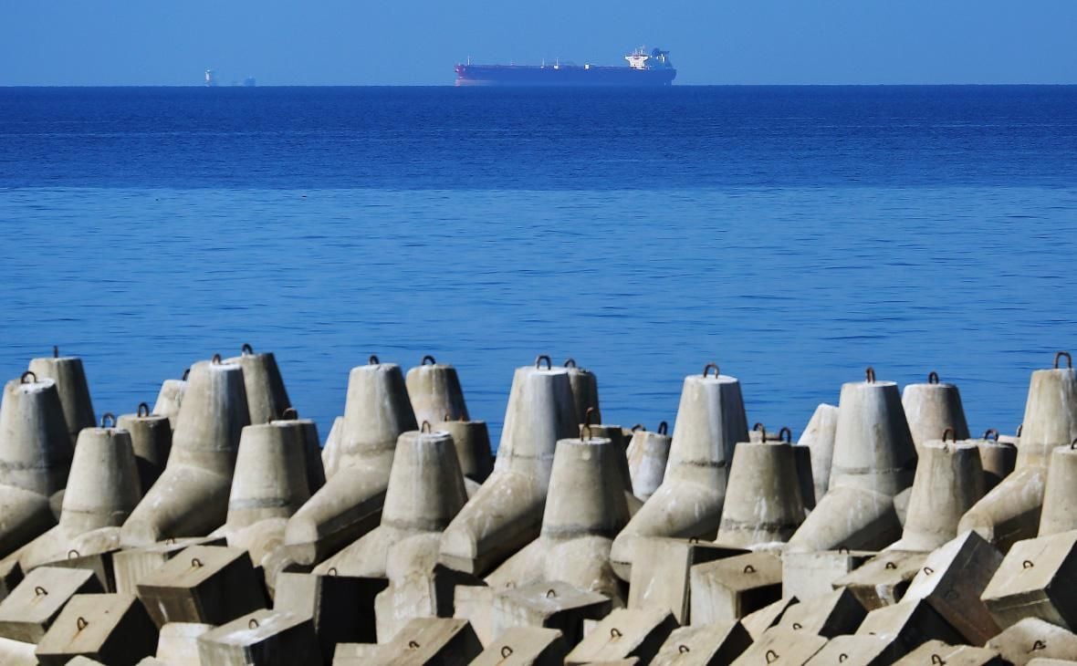 Использование Россией "теневого флота" для экспорта нефти ведет к катастрофе - FT