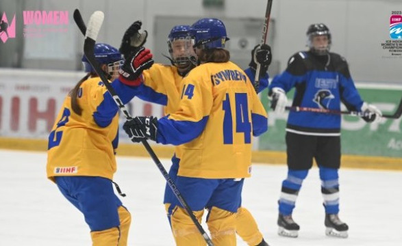 ЧМ по хоккею: женская сборная Украины победила Эстонию