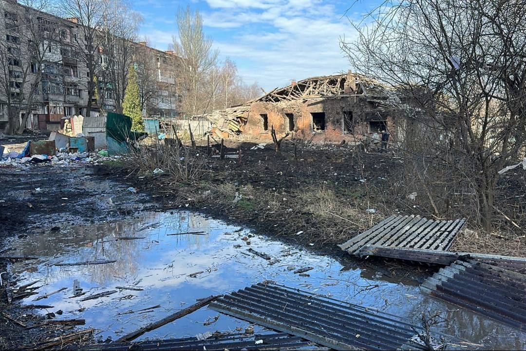 ​Войска Путина утром били кассетными снарядами по Константиновке: в ОП показали последствия
