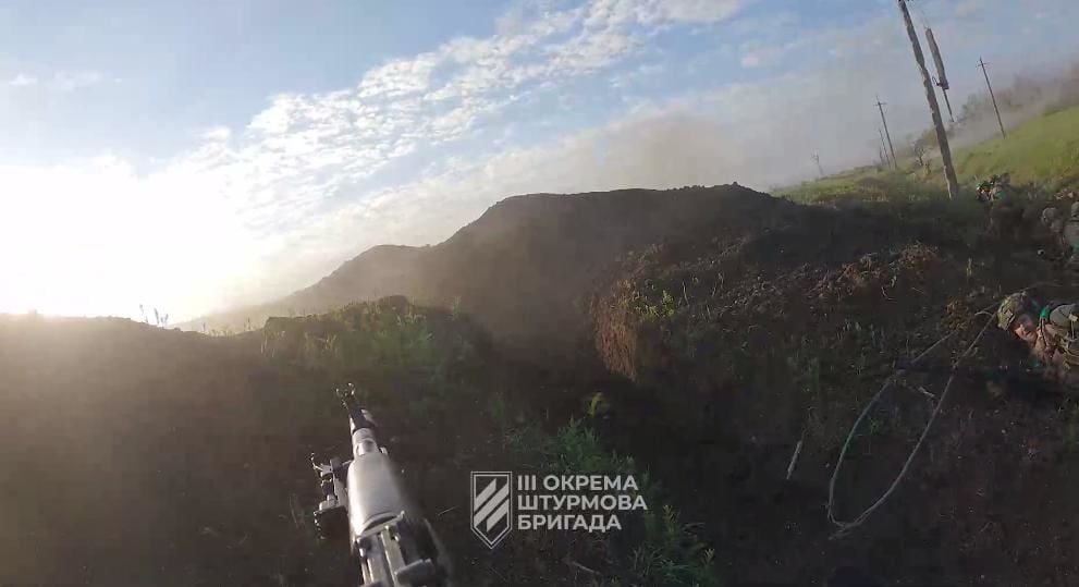 Штурмовики ВСУ показали видео боя под Бахмутом против 72-й бригады армии РФ