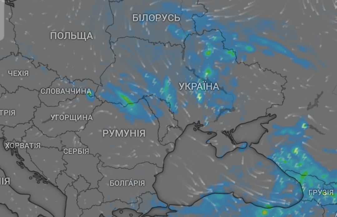 В Украину вернутся ливни с грозами и град: синоптик назвал дату