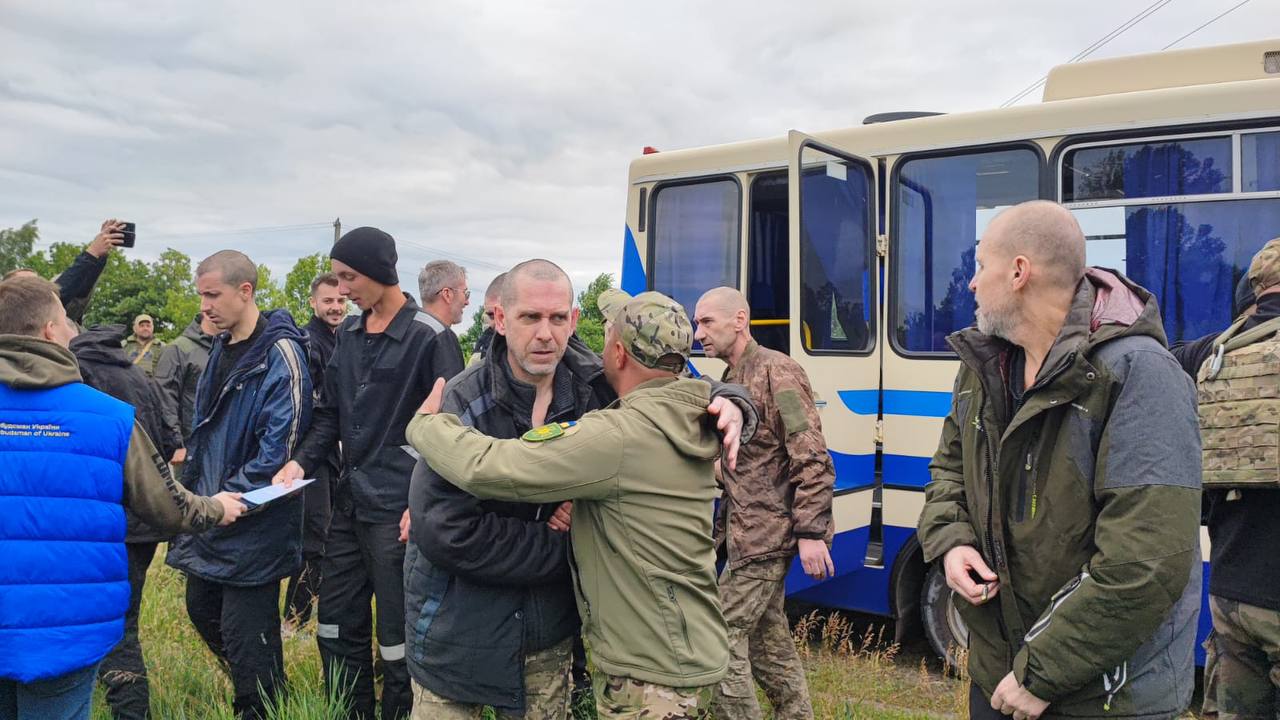 Новый обмен пленными: Украина вернула домой почти 100 бойцов