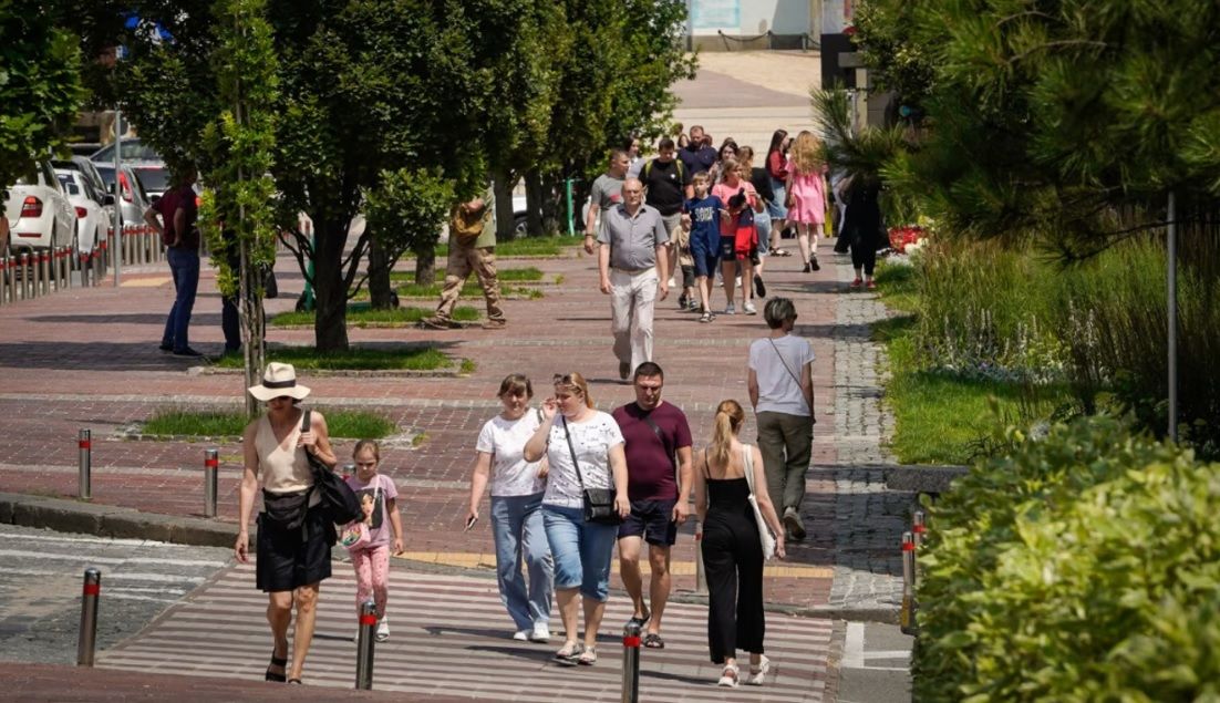 Мощный антициклон накрыл Украину: завтра погода понравится не всем