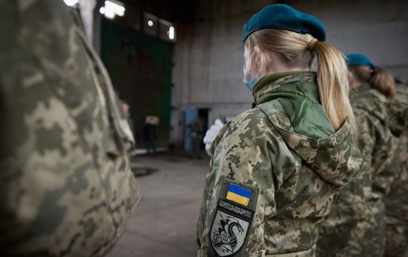 Воинский учет для женщин в Украине с 1 октября: кто обязан регистрироваться в ТЦК