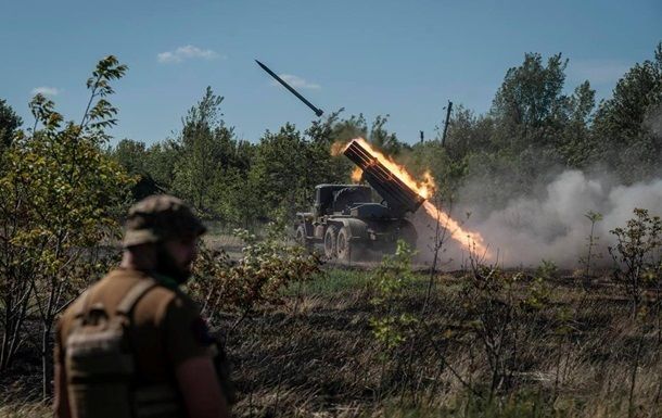 Российским воякам можно сливать воду: ВСУ установили огневой контроль над трассой Бахмут – Горловка