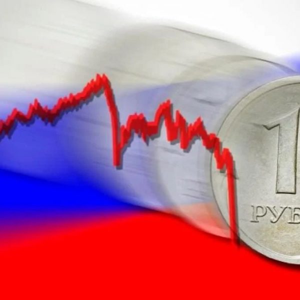 “Рубль упадет, а инфляция вырастет”, – Россия допустила крупную ошибку, экономисты бьют тревогу